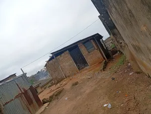 6bdrm House in Ayobo for sale