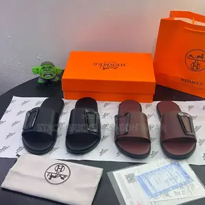 *New Hermes Men Leather Slippers Available in 3 Colours* 