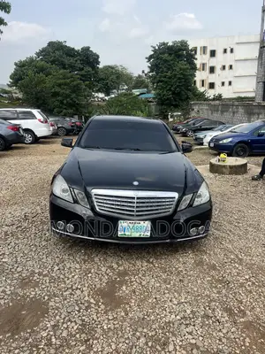 Mercedes-Benz E350 Base 4dr Sedan RWD (3.5L 6cyl 7A) 2010 Black