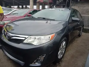 Toyota Camry 2014 Gray