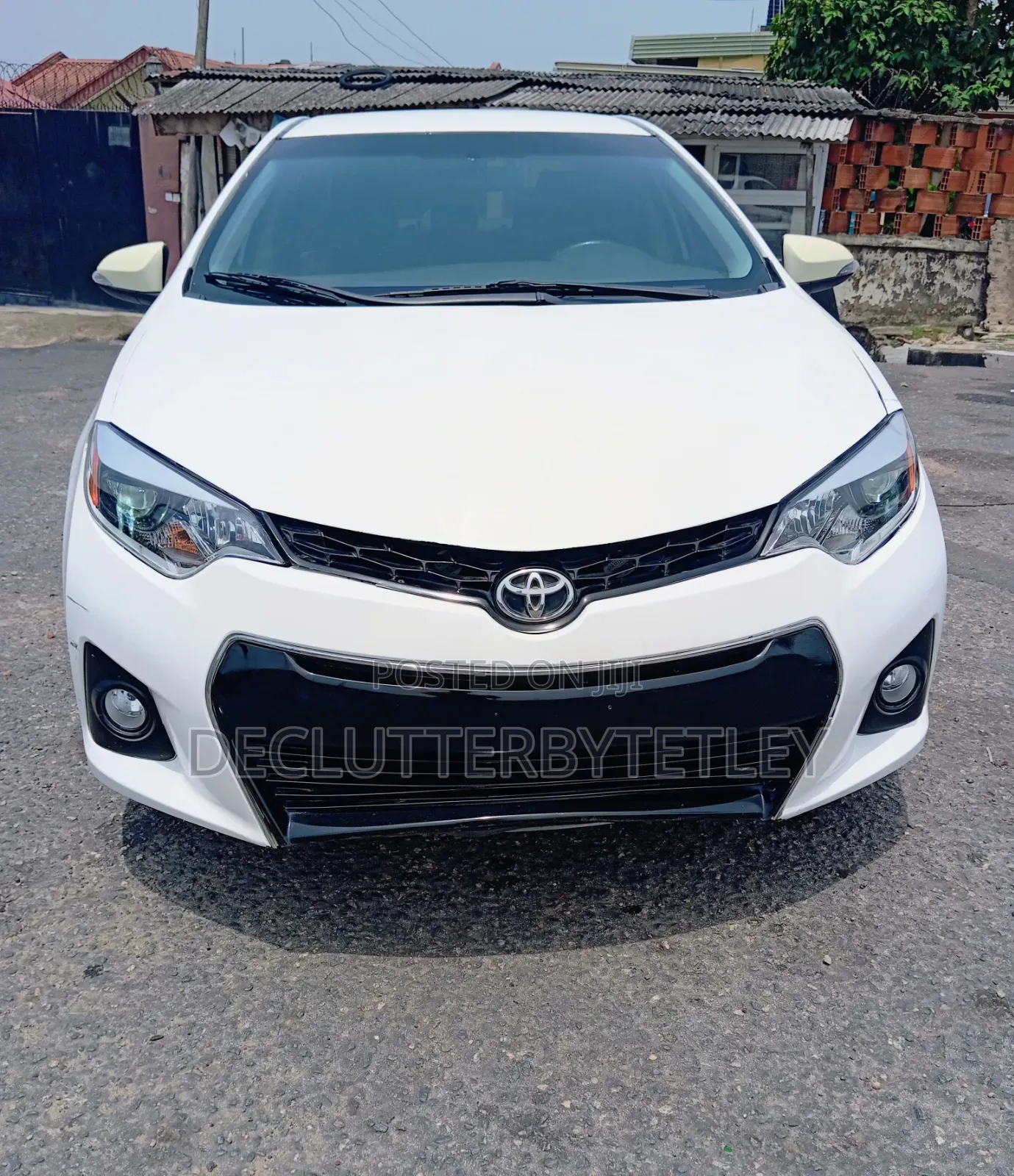 Toyota Corolla 2015 White