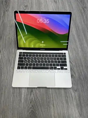 Laptop Apple MacBook Pro 2022 M2 16GB Apple M2 SSD 512GB