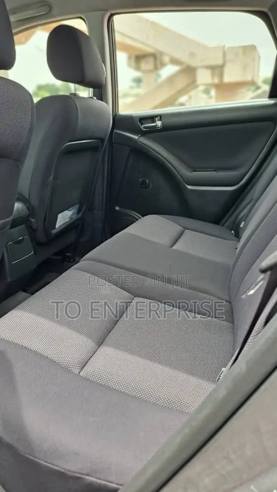 Toyota Matrix 2004 Gray
