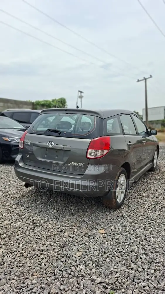 Toyota Matrix 2004 Gray