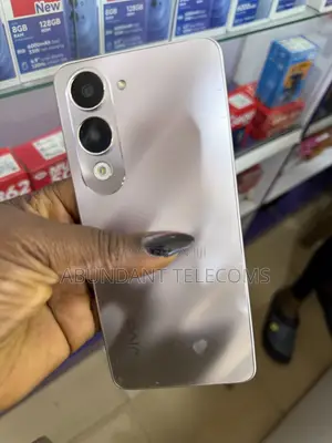 Vivo Y04 128 GB Gold