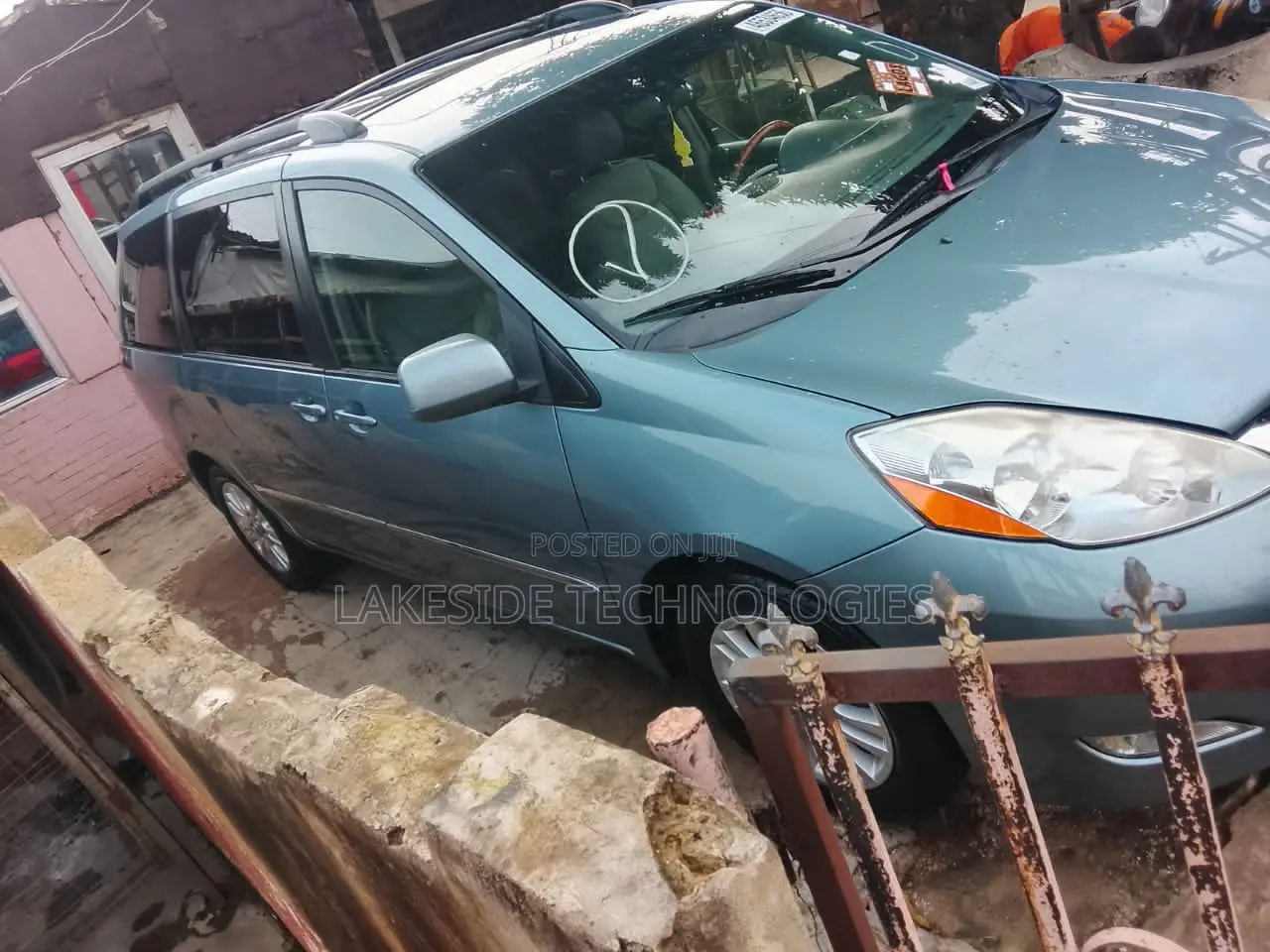 Toyota Sienna 2008 Blue