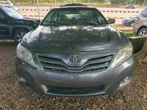 Toyota Camry 2010 Gray