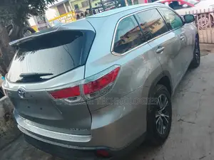 Toyota Highlander 2016 Green