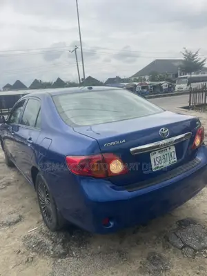 Toyota Corolla LE 4dr Sedan (1.8L 4cyl 4A) 2010 Blue