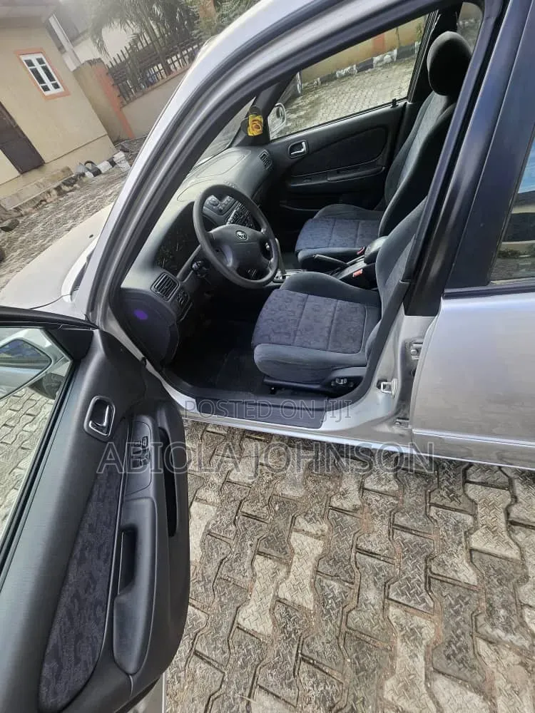 Toyota Corolla 2003 Silver