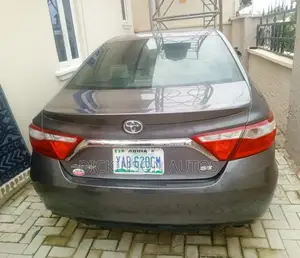 Toyota Camry 2016 Gray