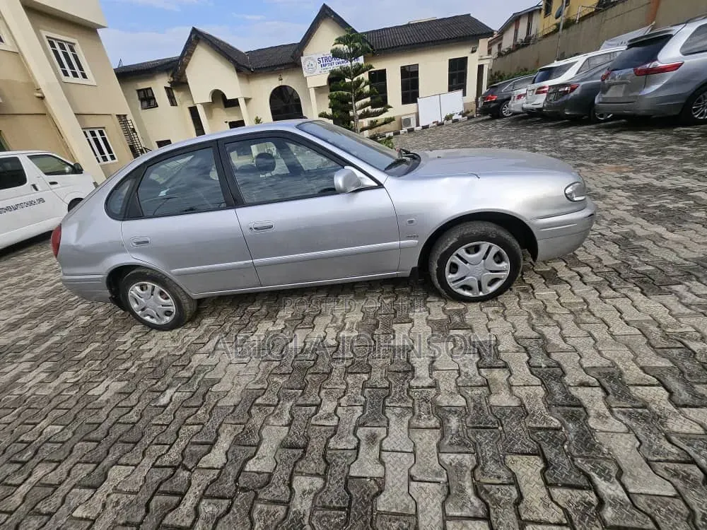 Toyota Corolla 2003 Silver