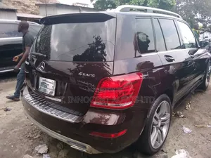 Mercedes-Benz GLK-Class 2015 Maroon