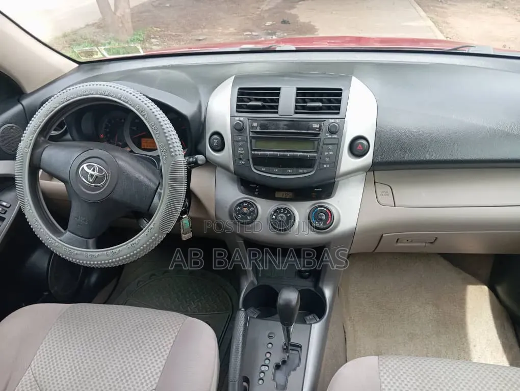 Toyota RAV4 2008 Red