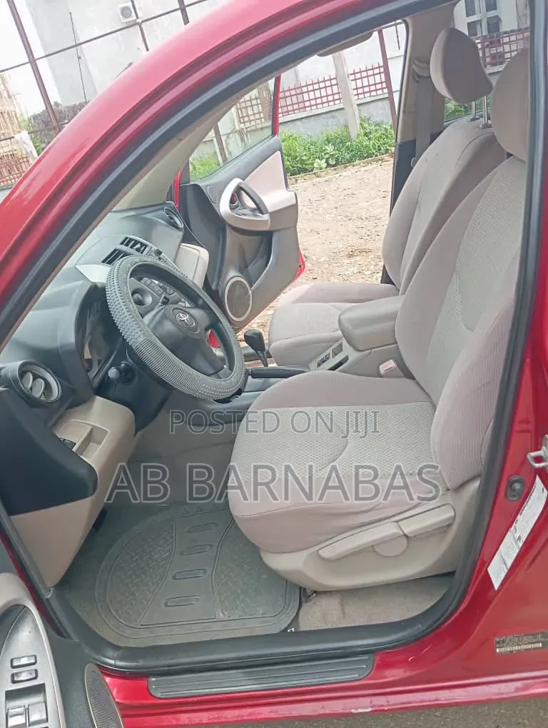 Toyota RAV4 2008 Red