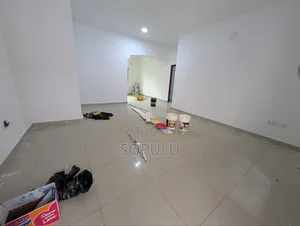 3bdrm Block of Flats in Meadow View Estate, Ogombo for rent