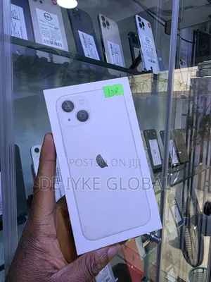 New Apple iPhone 13 128 GB White