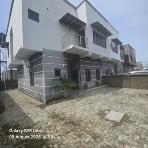 3bdrm Duplex in Crown Vista Estate, Lugbe District for rent