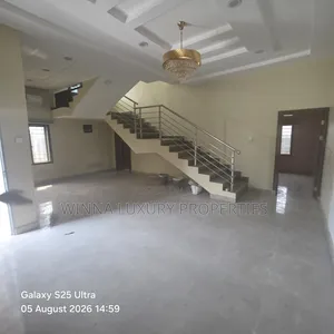3bdrm Duplex in Crown Vista Estate, Lugbe District for rent