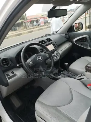 Toyota RAV4 3.5 Limited 4x4 2012 White