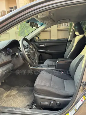 Toyota Camry SE 4dr Sedan (2.5L 4cyl 6A) 2016 Gray