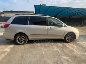Toyota Sienna XLE Limited AWD 2006 Silver