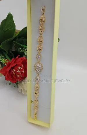 Luxury Gold Plated CZ Zirconia Stone Bracelet for Women