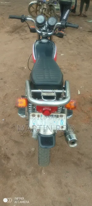 TVS Apache 160 4V 2019 Red