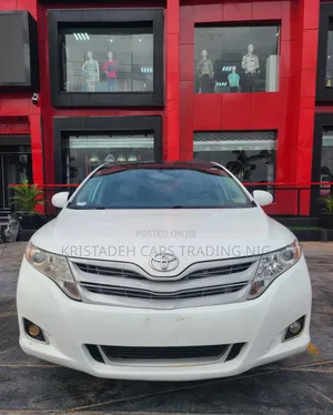 Toyota Venza AWD 2010 White