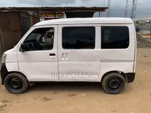 Daihatsu Hijet 2012 White