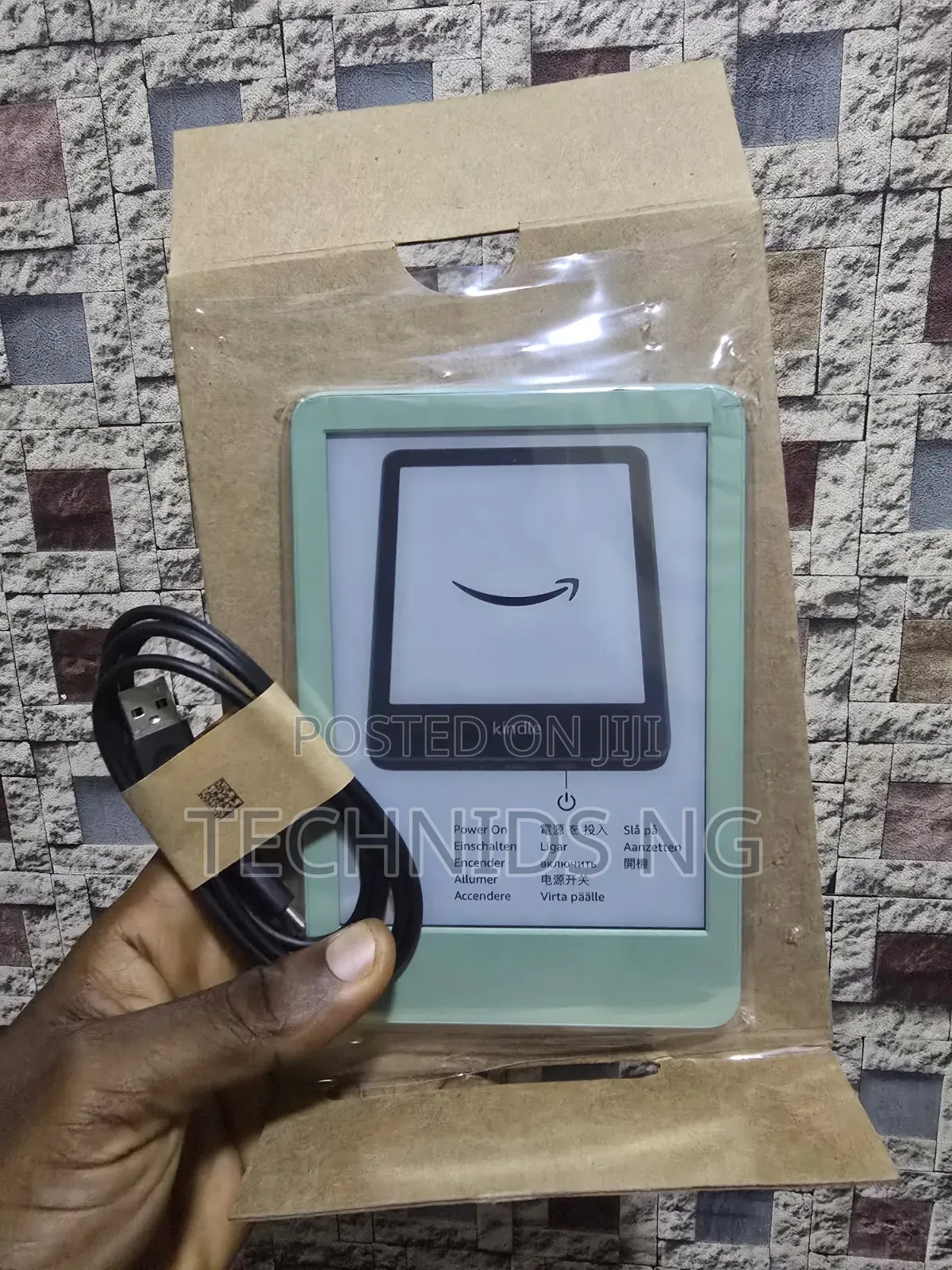 New Amazon Kindle 16 GB Green