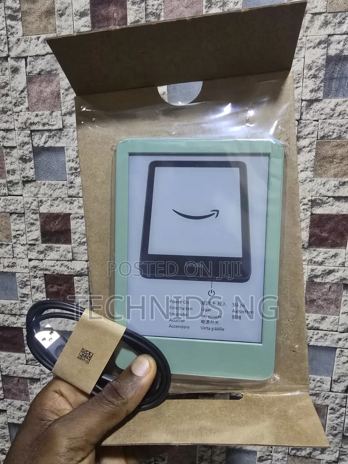 New Amazon Kindle 16 GB Green