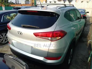 Hyundai Tucson 2015 Silver