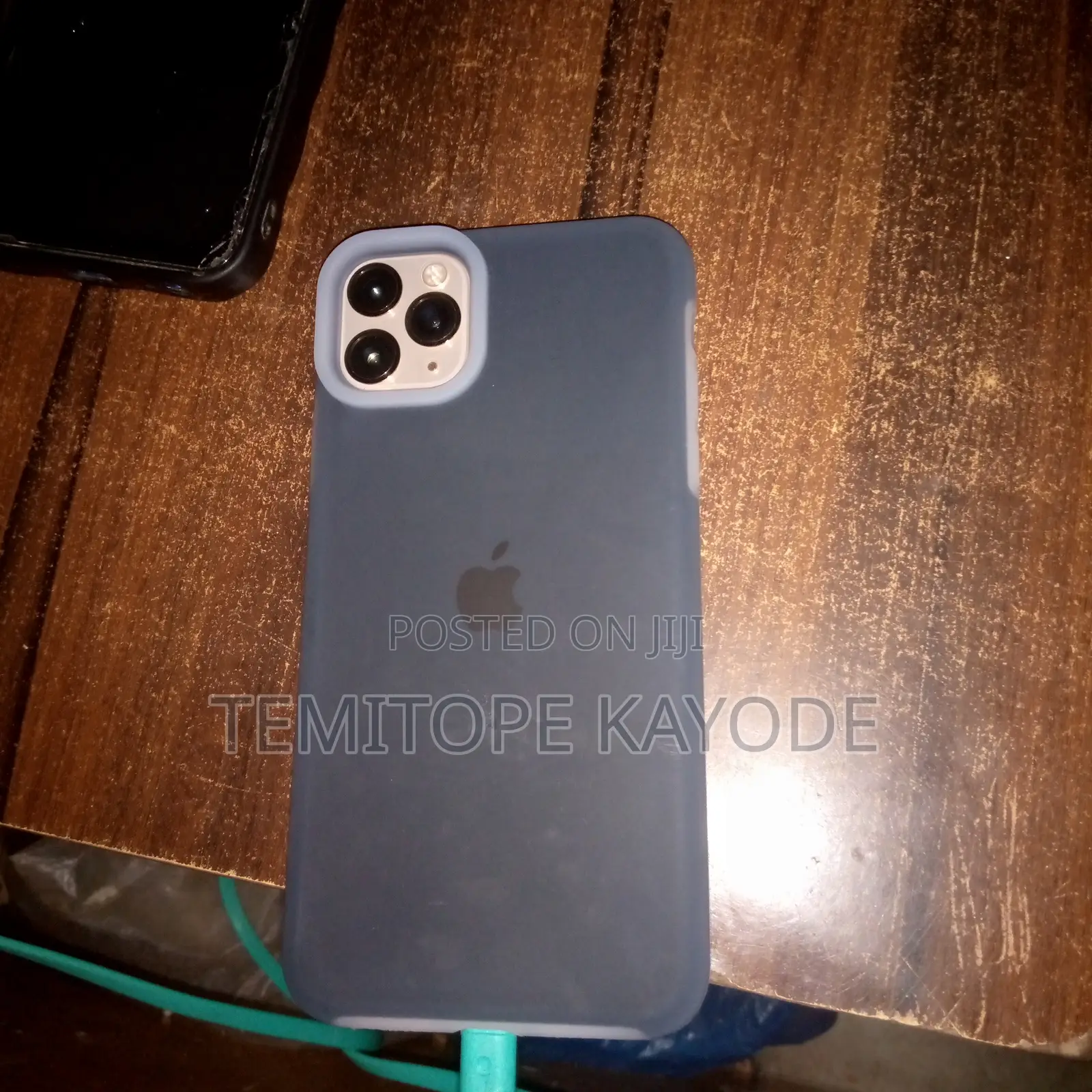 Apple iPhone 11 Pro Max 64 GB Gold