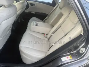 Toyota Avalon XLE Sedar FWD (3.5L 6cyl 6A) 2013 Gray