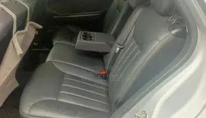Mercedes-Benz 200 2007 Silver