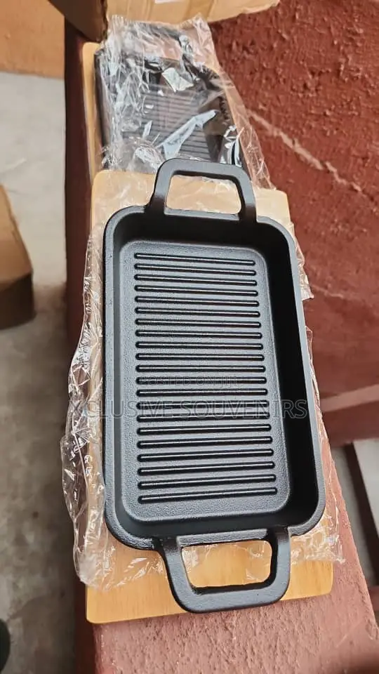 Non-Stick Multifunctional Cast Iron Rectangular Plate With Wooden Base