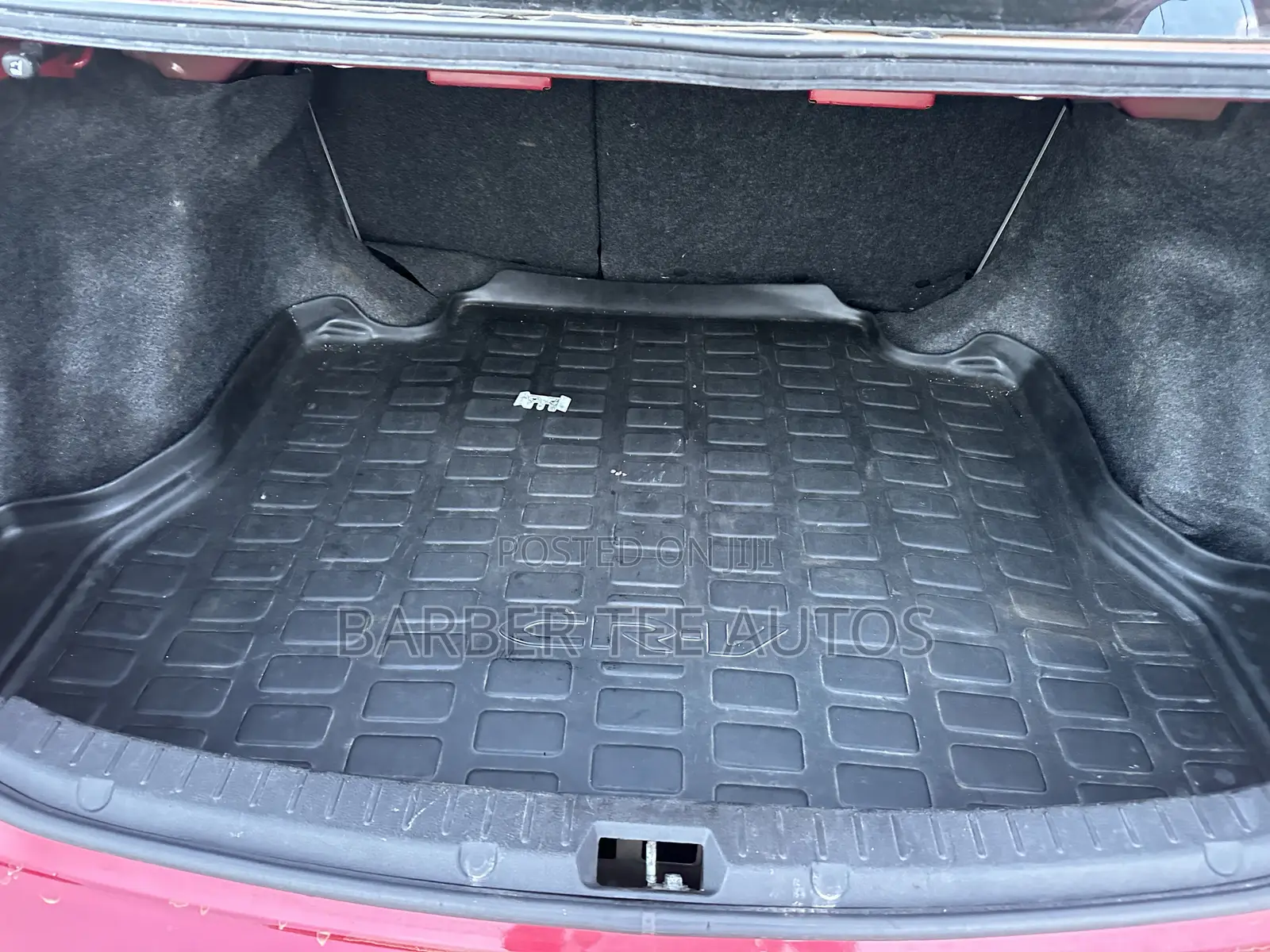 Toyota Corolla L 4-Speed Automatic 2013 Red