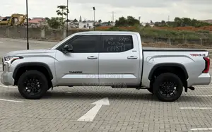 Toyota Tundra Limited Double Cab 6.5' Bed 2024 Silver
