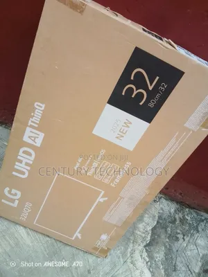 LG 32" UHD LED Smart TV – Vivid Colors Immersive Viewing