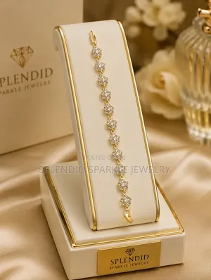 Non-Tarnish Luxury Flower CZ Zirconia Bracelet for Women