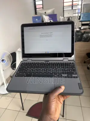 Laptop Lenovo 300e 4GB Intel Celeron eMMC 32GB