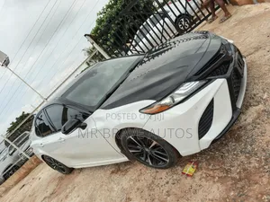 Toyota Camry 2018 White