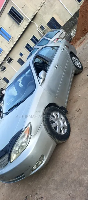 Toyota Camry 2004 Silver
