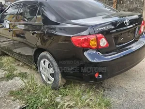 Toyota Corolla 2010 Black