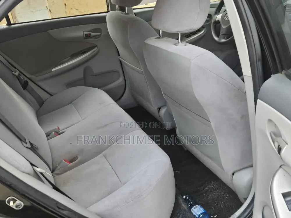Toyota Corolla 2010 Black