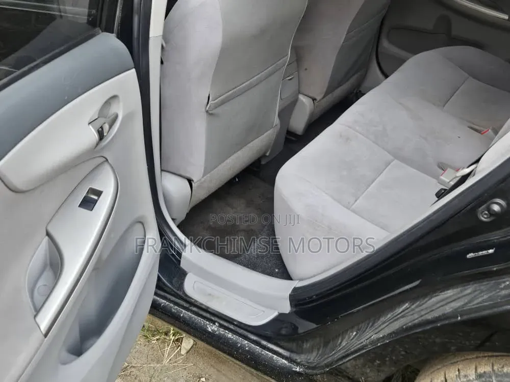 Toyota Corolla 2010 Black
