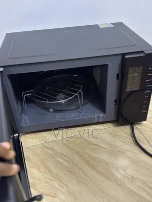 Scanfrost Microwave Oven – UK Used – Excellent Condition