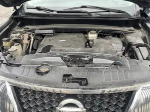 Nissan Pathfinder 2014 Blue