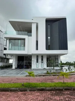 Furnished 6bdrm Mansion in Osapa London Lekki for sale